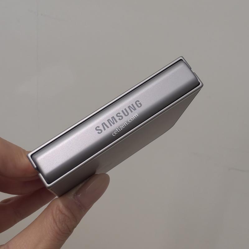 플립6 256GB 그레이