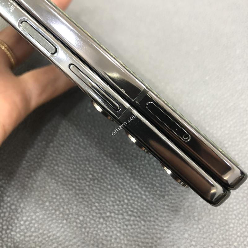 갤럭시폴드5 블랙 512G,컨디션 최상,내부 외부액정 S급,뒷판 무기스,잔상 없음