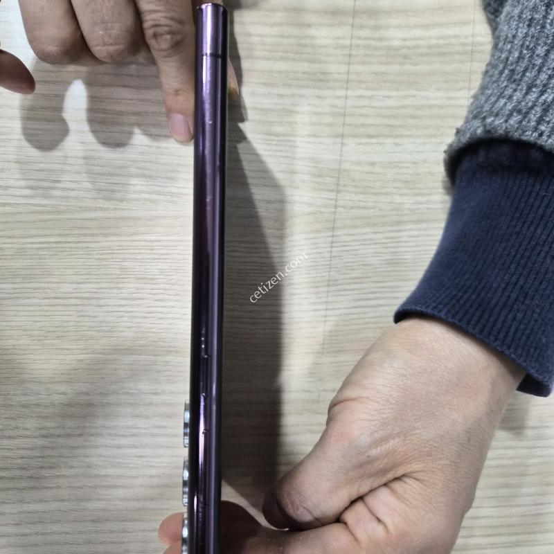 LG U+ S22울트라 버건디 공기기 팝니다.