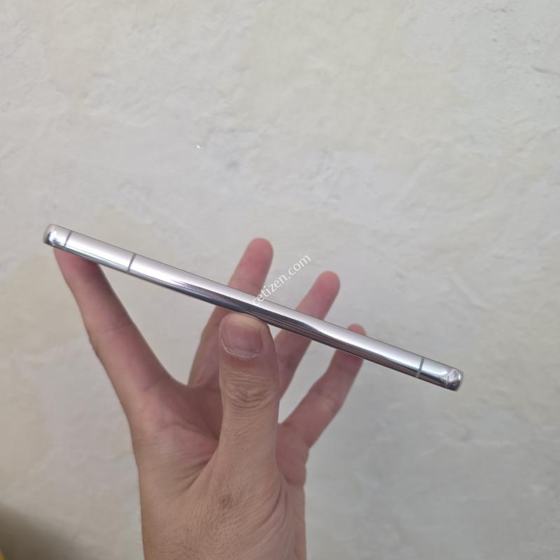 S22플러스 화이트