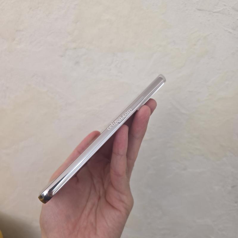 S22플러스 화이트