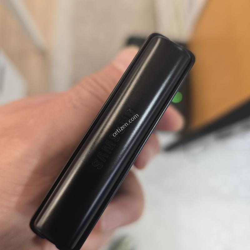 갤럭시 Z플립3 블랙 256기가 컨디션최상!!무잔상!!