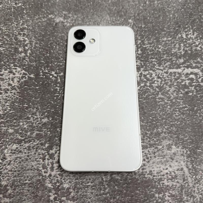 [26년4월 개통 SSSS급] 마이브 시나모롤 화이트 SS급 128GB