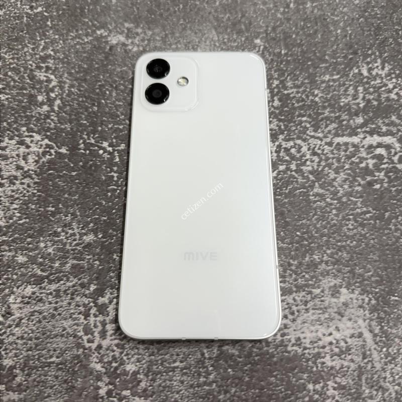 마이브 시나모롤 화이트 SS급 128GB
