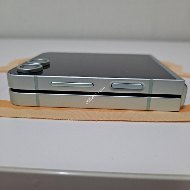 갤럭시 Z플립6 256GB 민트