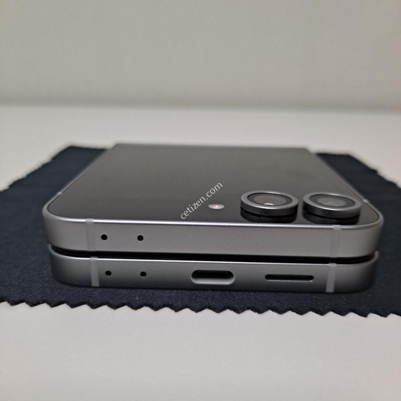 갤럭시 Z플립6 256GB 실버