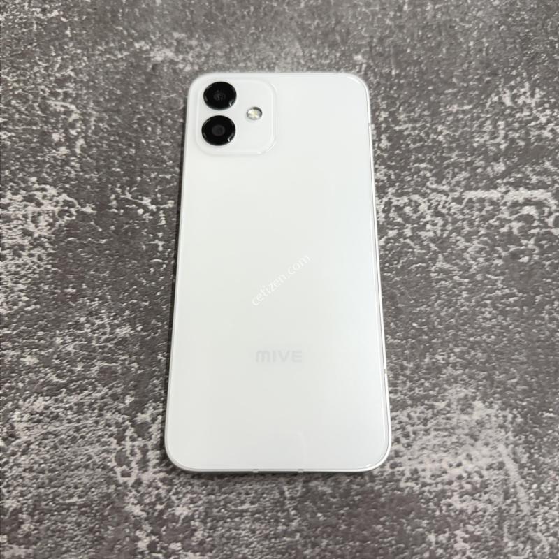 마이브 시나모롤 화이트 SS급 128GB