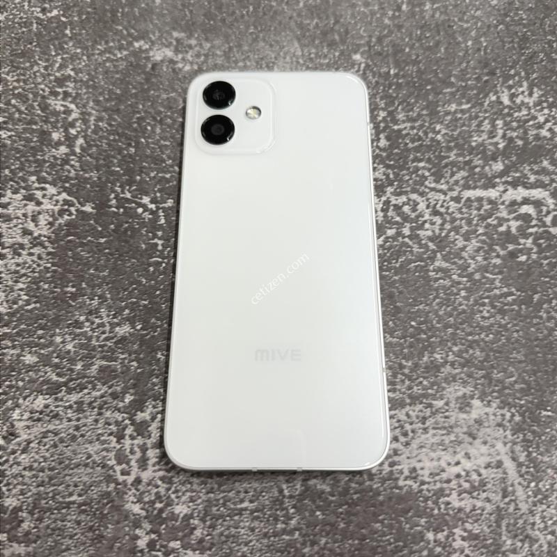 [26년4월 개통 SSSS급] 마이브 시나모롤 화이트 SS급 128GB